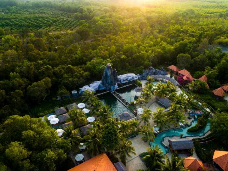 TOP 8 ĐIỂM DU LỊCH HỒ TRÀM – HỒ CỐC – BÌNH CHÂU KHÔNG THỂ BỎ QUA resort suối nước nóng Bình Châu